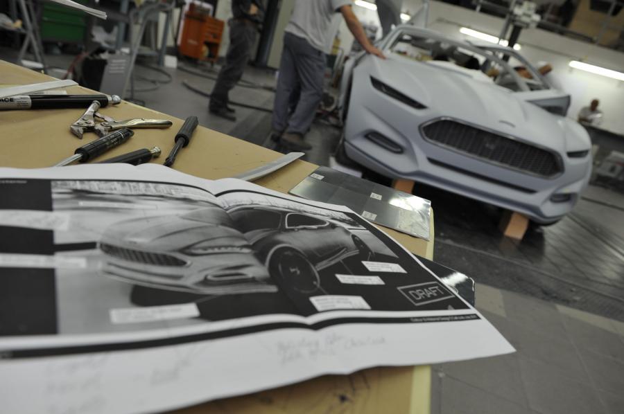  Ford Evos Concept 2011 года  (фото 18 из 62)